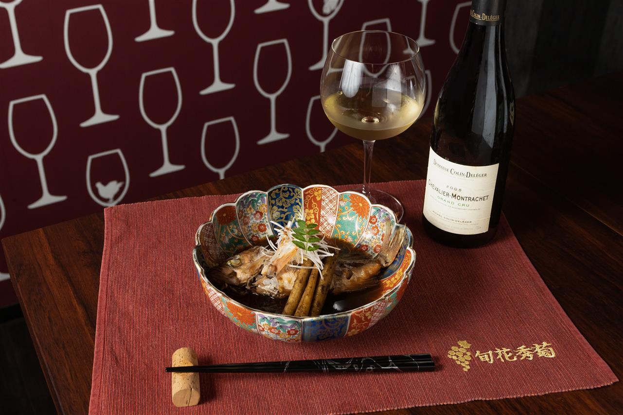 美味しい和食と料理に合うワインを東梅田駅近で楽しむなら【ワインバー旬花秀萄】がおすすめです。